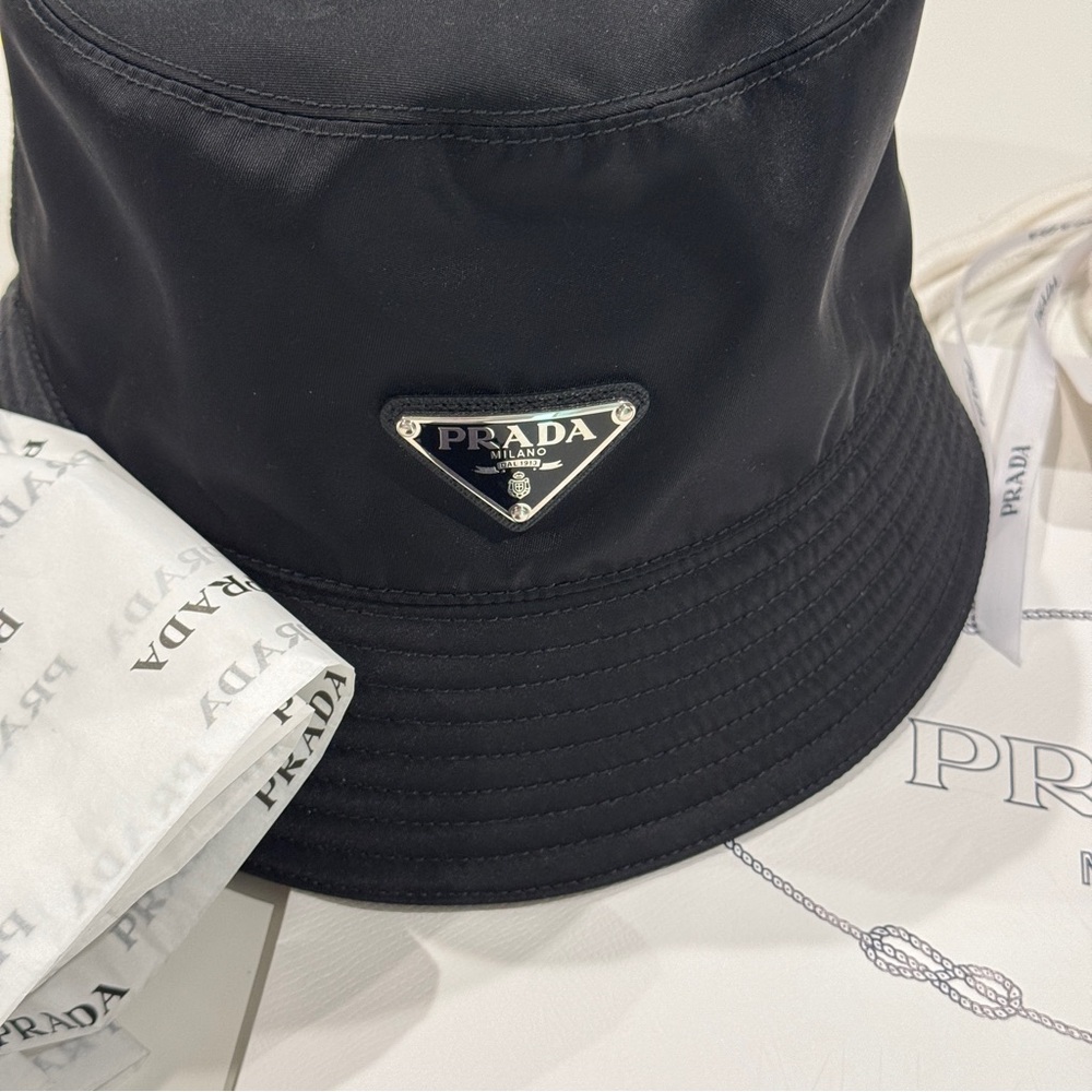 Prada Re-Nylon Black Logo Bucket Hat - Picture 4 of 9